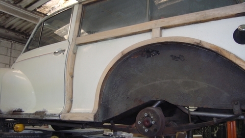morris traveller wheel arch