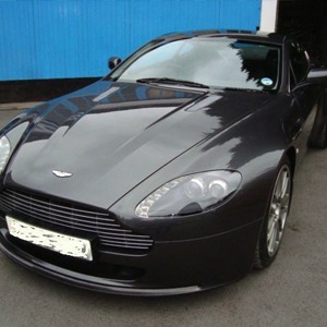 aston martin db9